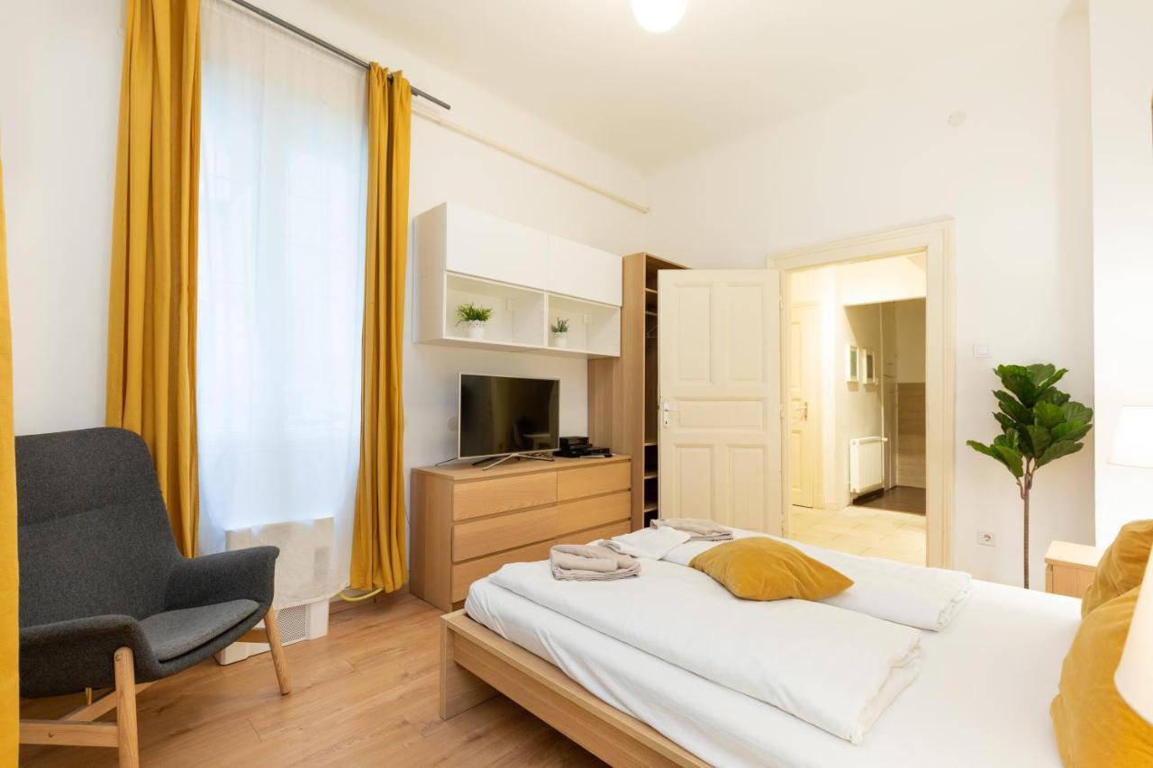A4-6 Aulich Apartment Budapest Ngoại thất bức ảnh