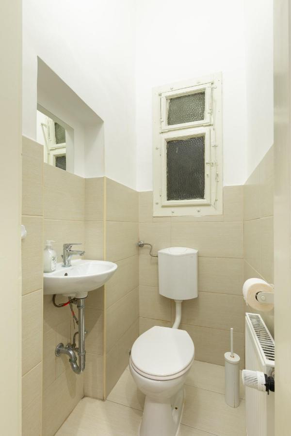 A4-6 Aulich Apartment Budapest Ngoại thất bức ảnh